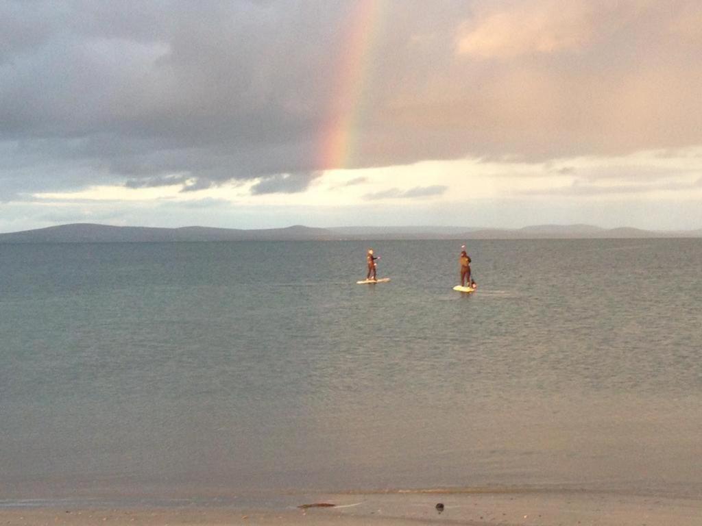 Geraghtys Farmyard Pods Hotel Belmullet Bagian luar foto