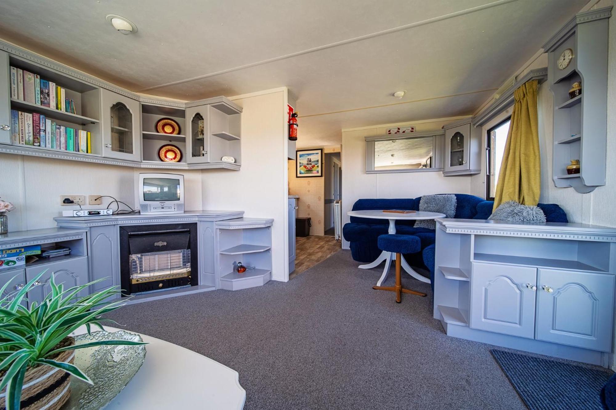 Geraghtys Farmyard Pods Hotel Belmullet Bagian luar foto
